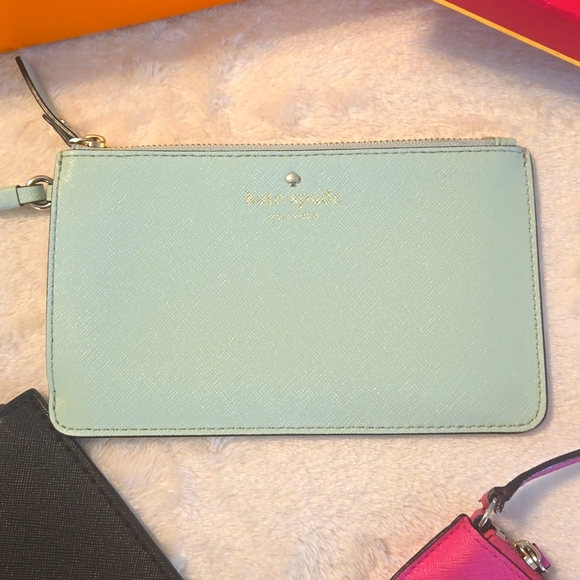 BUNDLE OF 3 NWOT or EUC Kate Spade medium wristlets & wallet with Kate Spade box - Picture 3 of 6